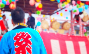 はっぴとはお祭りなどで着る上着のこと！漢字や名前の由来、歴史を解説